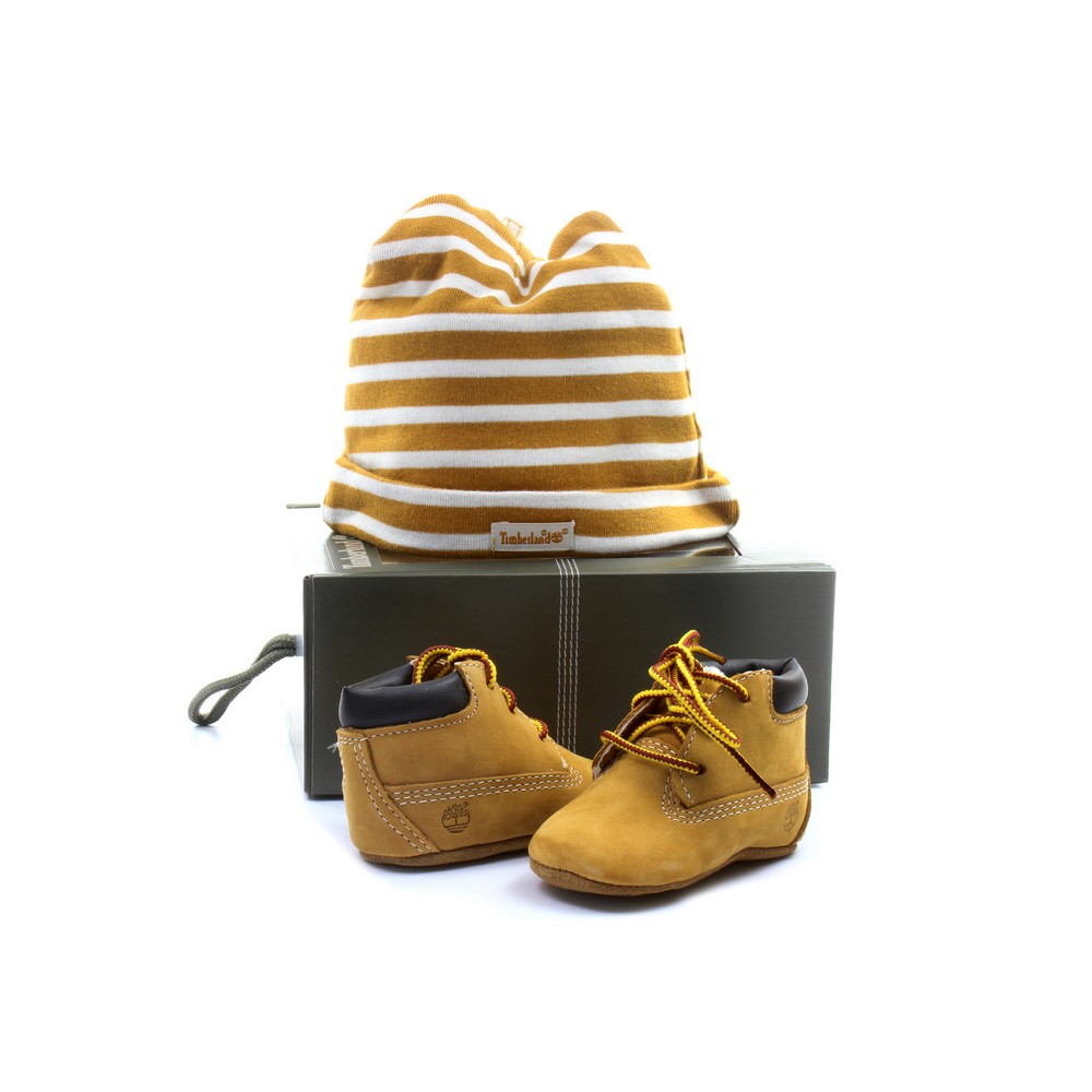 TIMBERLAND CIPELE CRIB BOOTIE WITH HAT WHEAT NUBUCK