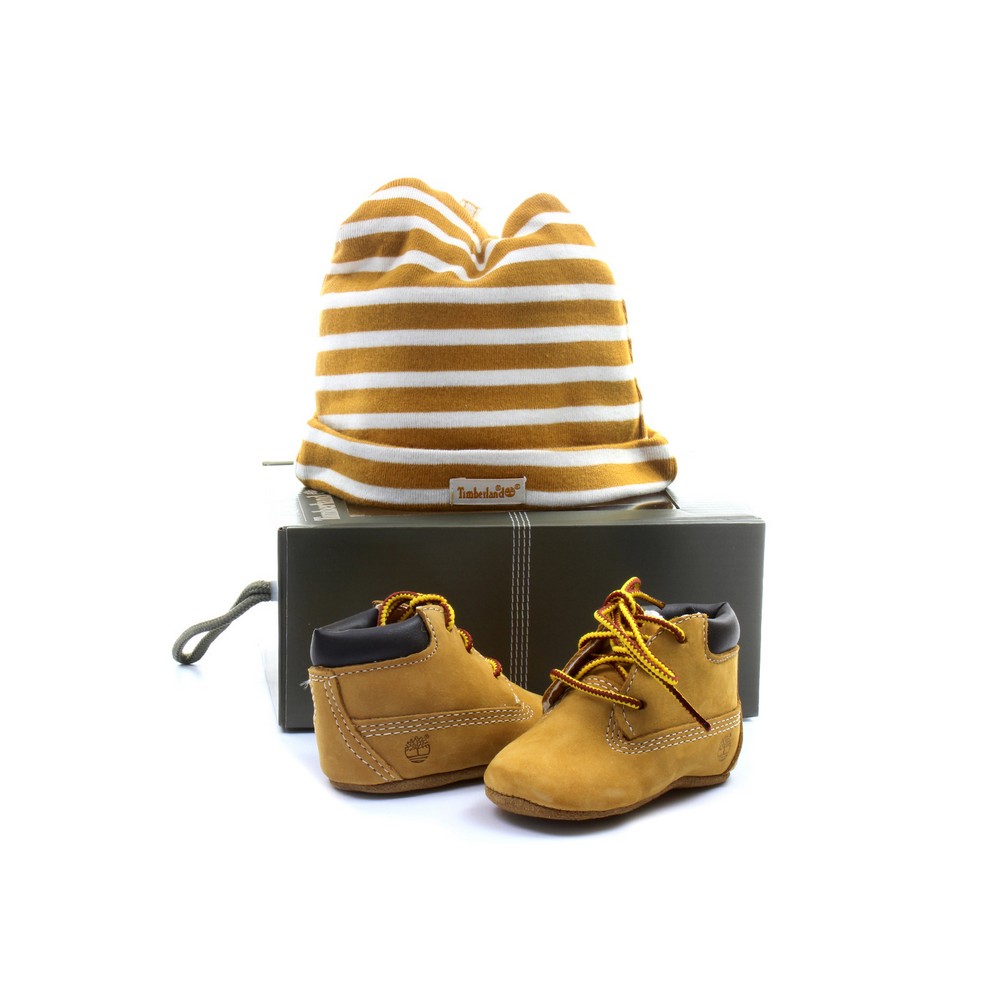 TIMBERLAND CIPELE CRIB BOOTIE WITH HAT WHEAT NUBUCK 