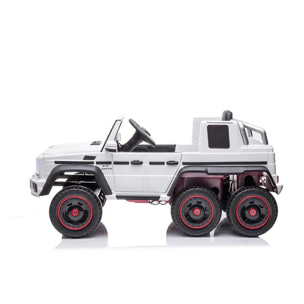 AUTO NA AKUMULATOR MERCEDES AMG G 63-BELI 