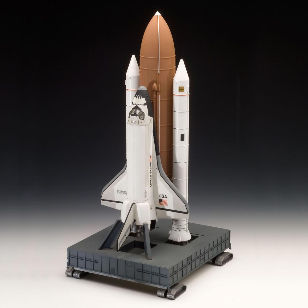 REVELL MAKETA Space Shuttle Discovery Booster 