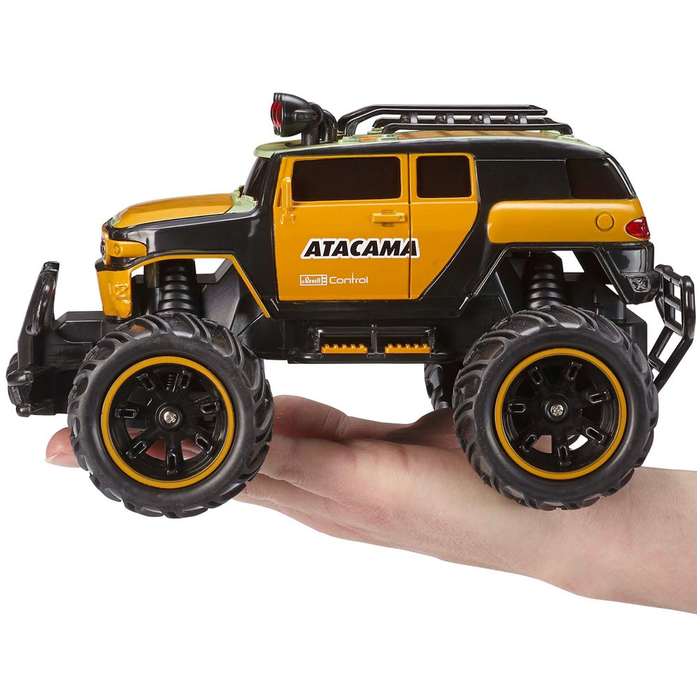 REVELL OFFROAD CAR 