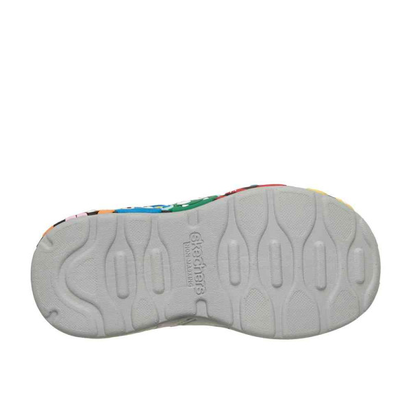 SKECHERS PATIKE PLAY SCENE 