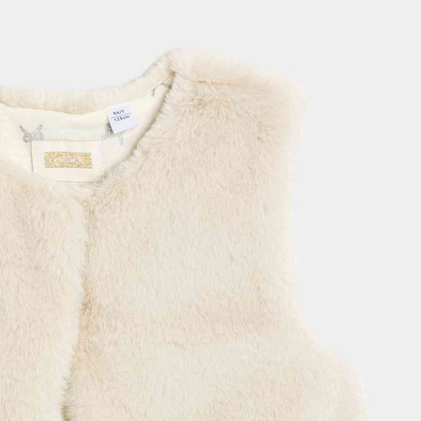 OKAIDI JAKNA VELUCHE 