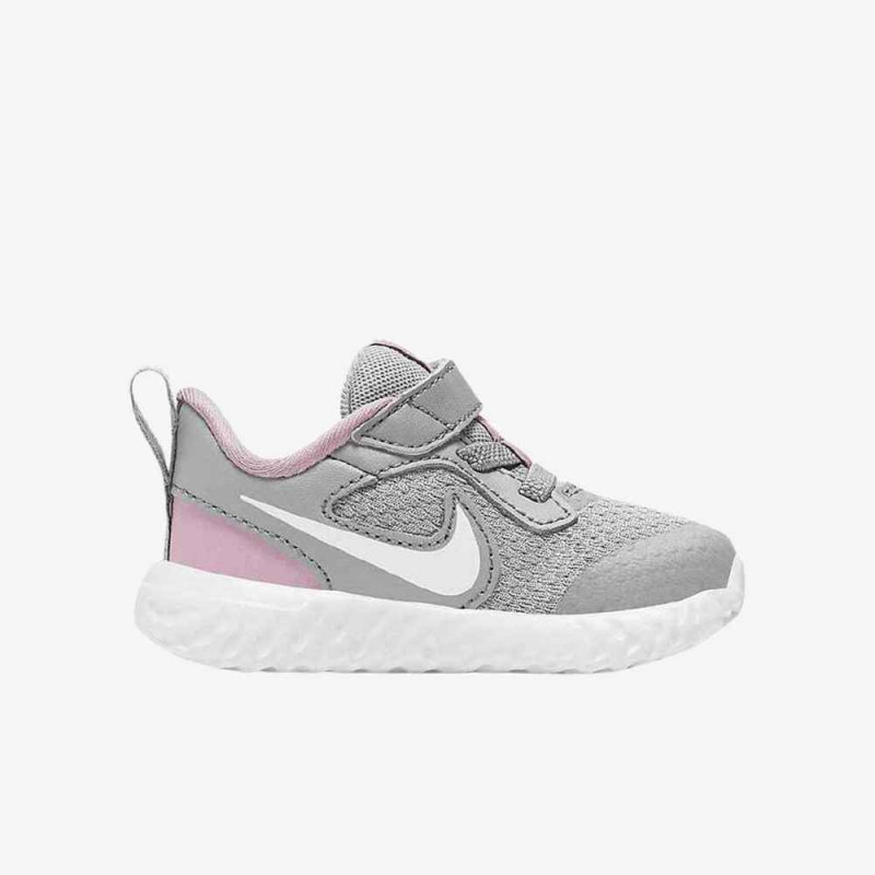 NIKE PATIKE REVOLUTION 5 TDV