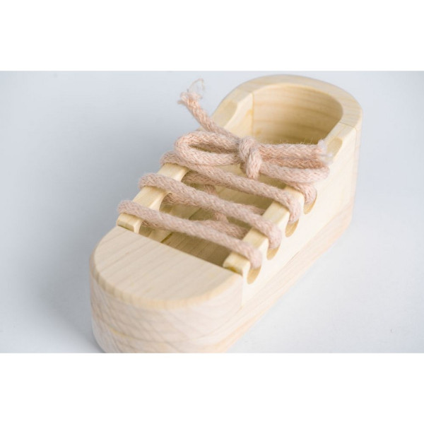 PIKA PAU DRVENA CIPELICA 