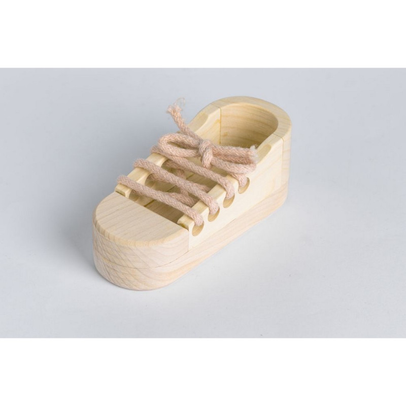 PIKA PAU DRVENA CIPELICA 