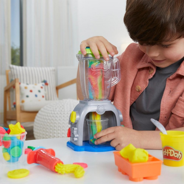PLAY DOH SWIRLIN SMOOTHIES BLENDER PLAYSET