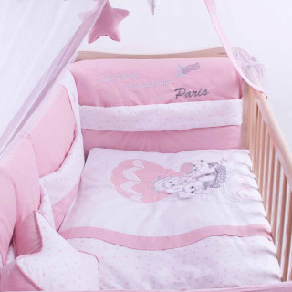 TRI DRUGARA POSTELJINA U PARIZU ROZE