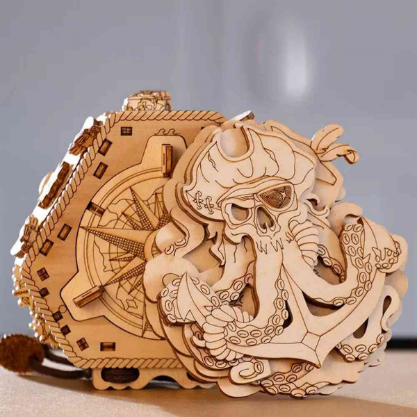 MOZGALICA BLACKBEARDS COMPASS 