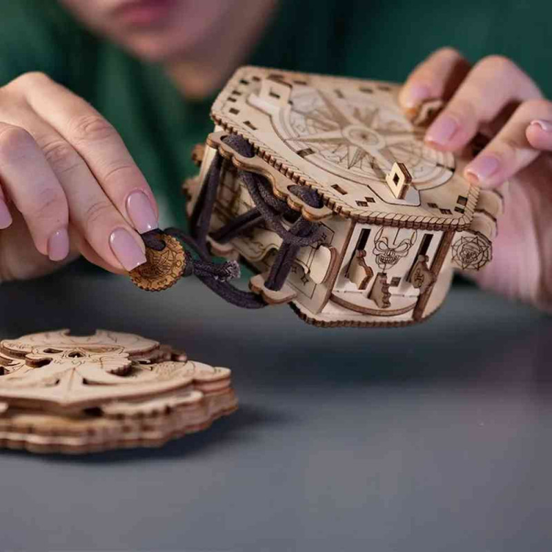 MOZGALICA BLACKBEARDS COMPASS 