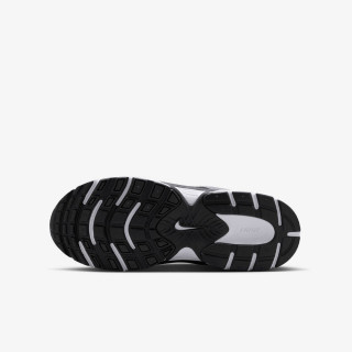 NIKE PATIKE V5 RNR 