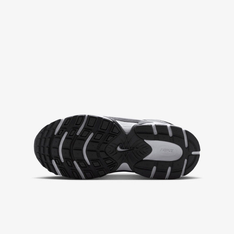 NIKE PATIKE V5 RNR LACE 