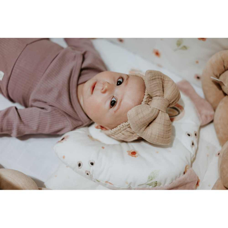 KIDZZ JASTUK ZA BEBE SA USIMA MEDA CVETICI