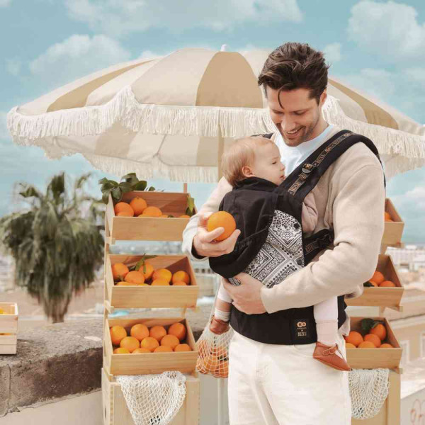 KINDERKRAFT NOSILJKA HUGGY BIZUU LUNAR BLACK 