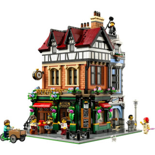 LEGO Tudor Corner 