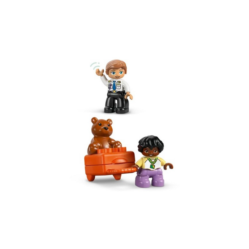 LEGO DUPLO TOWN FIRST TIME AT THE AIRPORT 