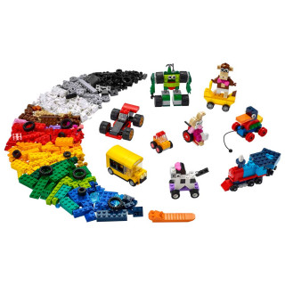 LEGO CLASSIC BRICKS AND WHEELS