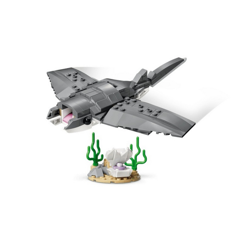 LEGO CREATOR FIERCE SHARK WITH A TREASURE 