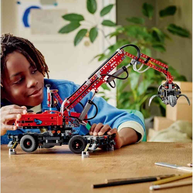 LEGO TECHNIC MATERIAL HANDLER
