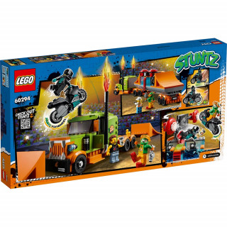 LEGO CITY STUNT SHOW TRUCK