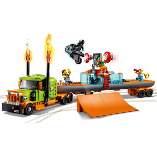 LEGO CITY STUNT SHOW TRUCK
