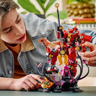 LEGO NINJAGO THE FIRE KNIGHT MECH 