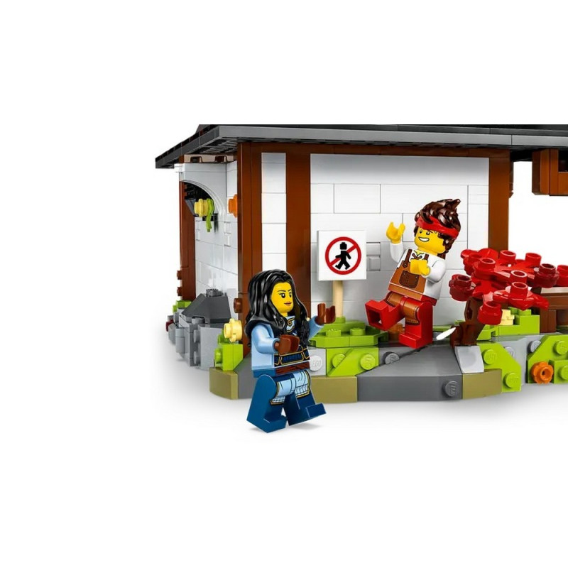 LEGO NINJAGO FOUR WEAPONS BLACKSMITH 15TH ANNIVERSARY 