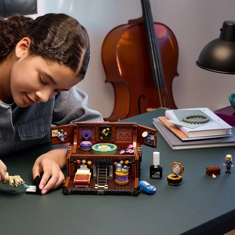 LEGO ADAMS FAMILY THINGS APPARTMENT 