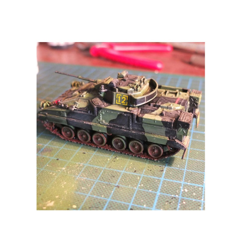 REVELL MAKETA Warrior MCV