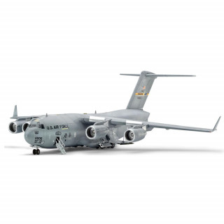 REVELL MAKETA C-17A Globmaster III 