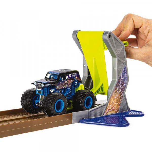 MONSTER JAM ZOMBIE STAZA SET 