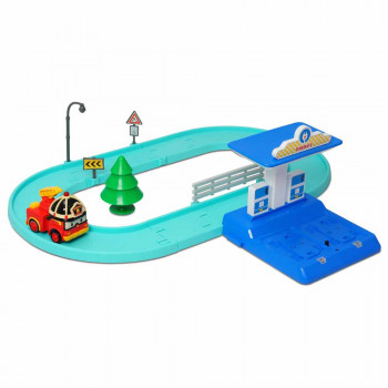 ROBOCAR POLI SA BENZINSKOM PUMPOM 