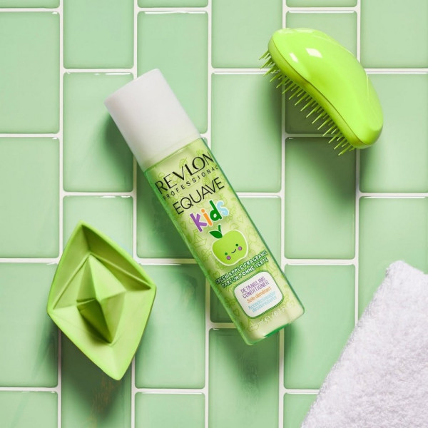 REVLON DEČJI BALZAM ZA KOSU EQUAVE KIDS APPLE 200ML 