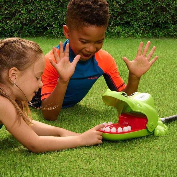 CROCODILE DENTIST SPLASH