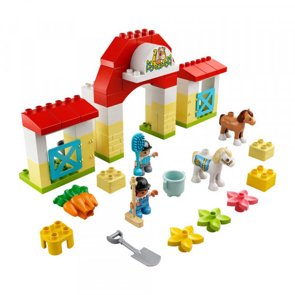 LEGO DUPLO TOWN HORSE STABLE AND PONY CARE 