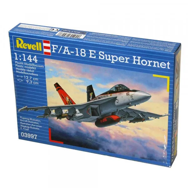 REVELL MAKETA F/A-18E Super Hornet 025